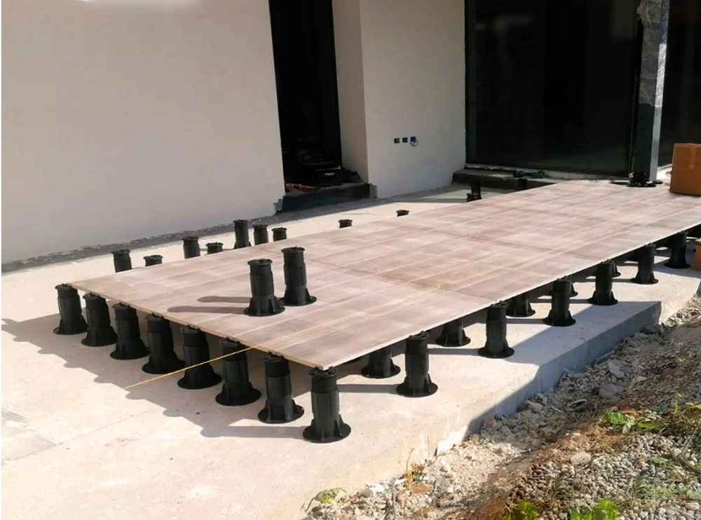 Rektifikační terč pod dlažbu se samonivelační hlavou H 430-530 mm