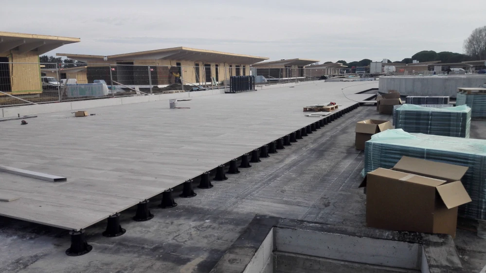 Rektifikační terč pod dlažbu se samonivelační hlavou H 430-530 mm