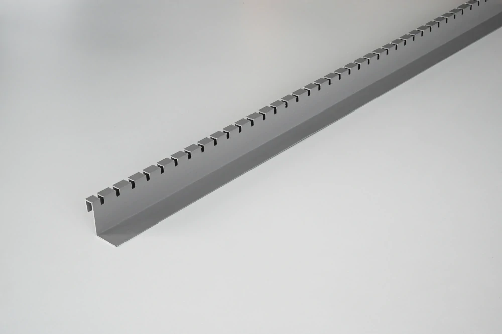 Stěnový dilatační plastový profil "DISTO" (Ral 7043 tmavě šedá, 57 mm)